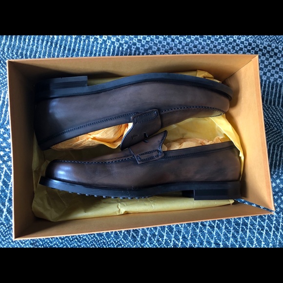 Tod’s brown leather loafers main image 5